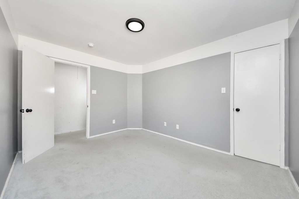 10217 Teneha Drive - Photo 19
