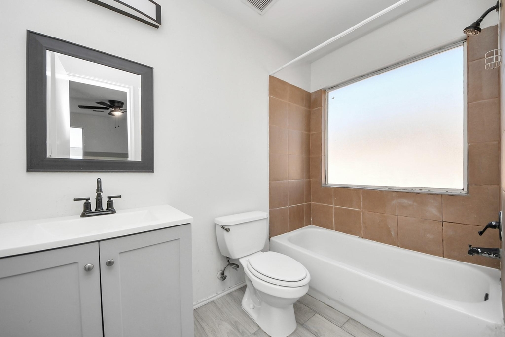 10217 Teneha Drive - Photo 29