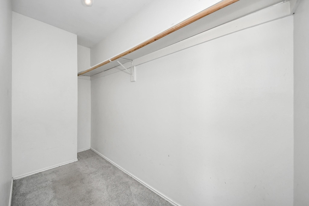 10217 Teneha Drive - Photo 30
