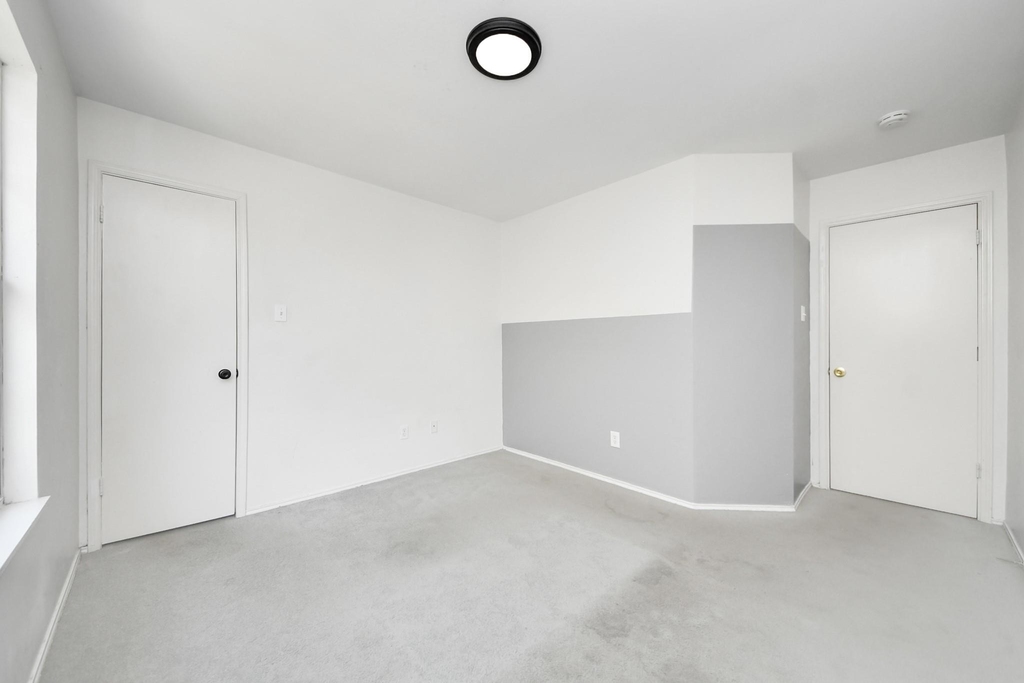 10217 Teneha Drive - Photo 21