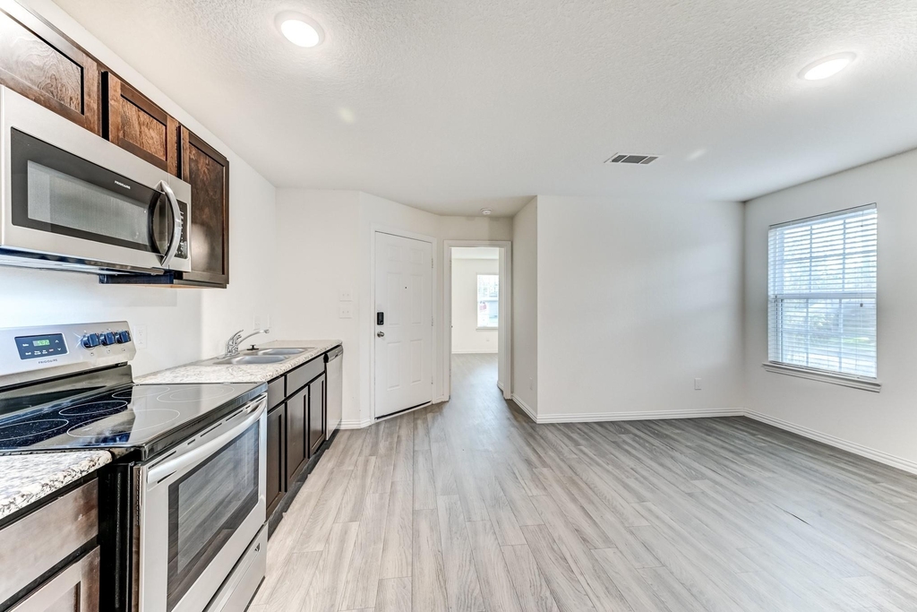7925 Way Street - Photo 6