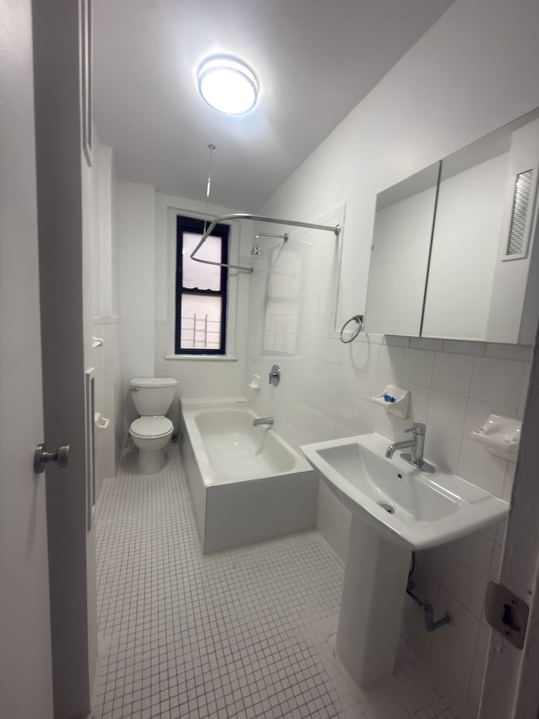 600 West 150th Street - Photo 3