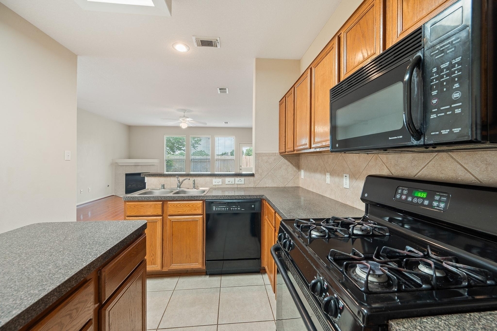2923 Ridge Scene Way - Photo 10
