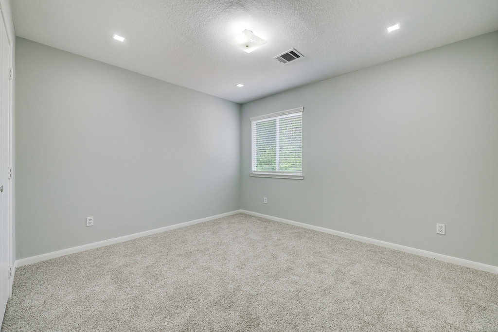 4906 Siros Isle Court - Photo 5