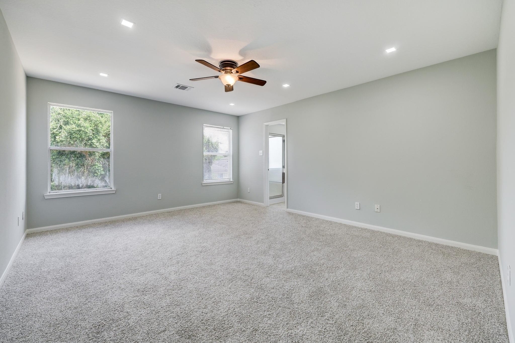 4906 Siros Isle Court - Photo 6