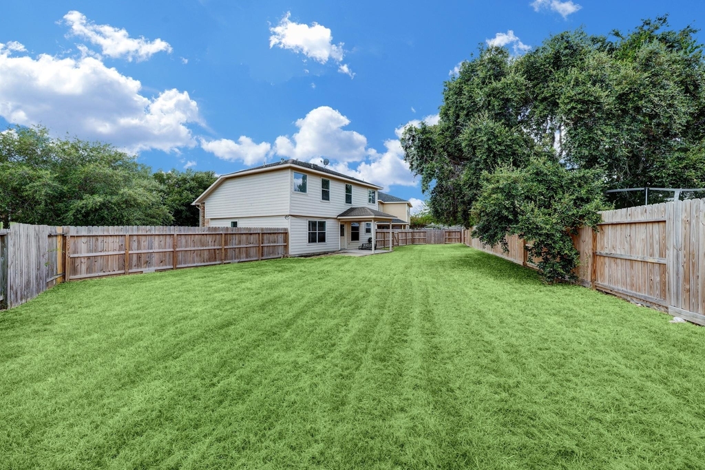 4906 Siros Isle Court - Photo 9