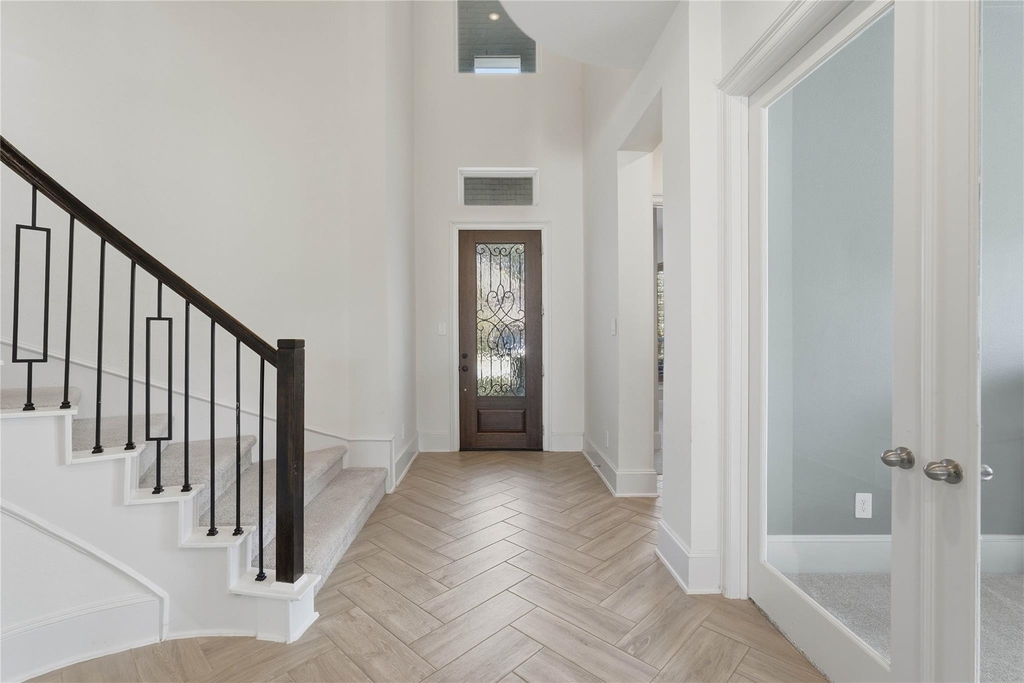 318 Calmato Woods Way - Photo 2
