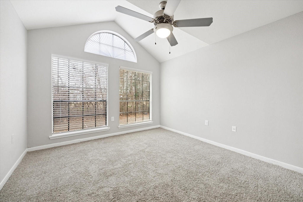 1710 W T C Jester Boulevard - Photo 7
