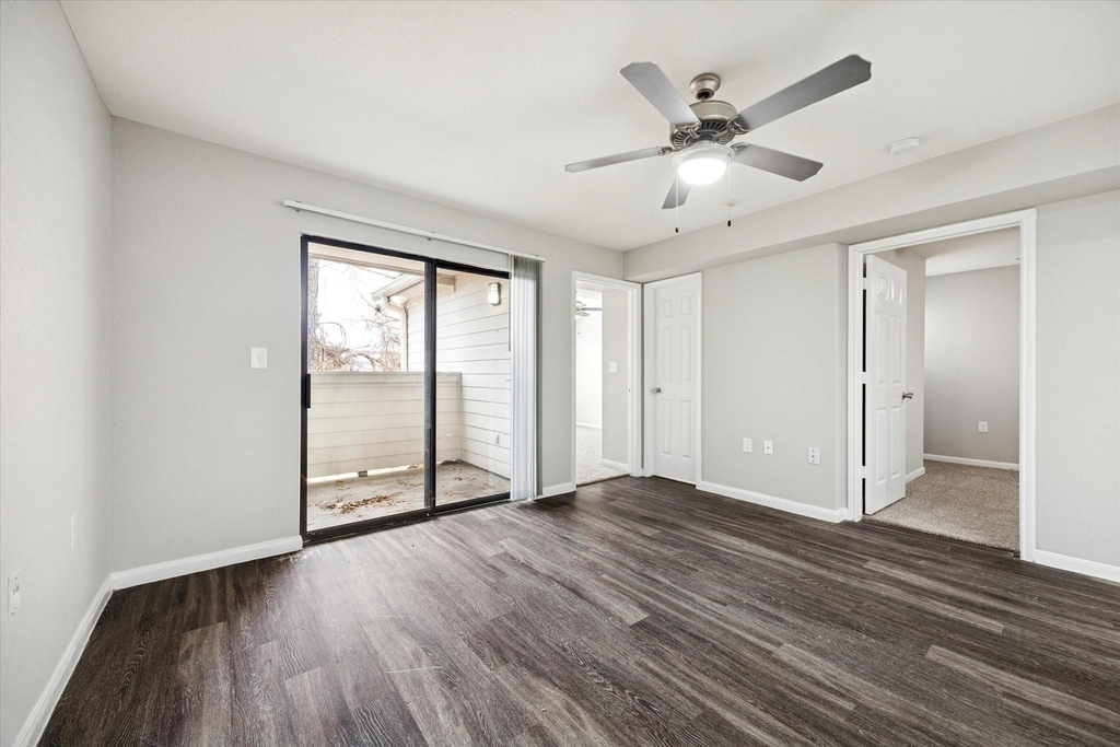 1710 W T C Jester Boulevard - Photo 6