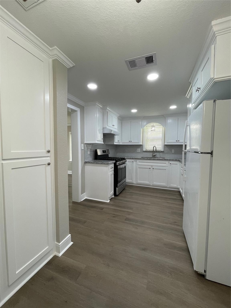 309 Ryan Street - Photo 12