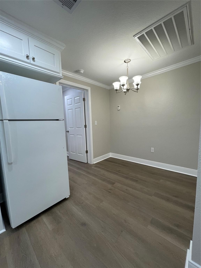 309 Ryan Street - Photo 13