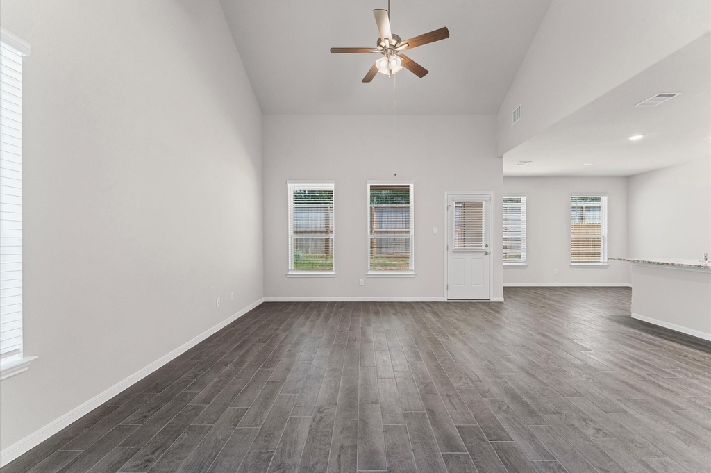 22906 Ephesus Avenue - Photo 10