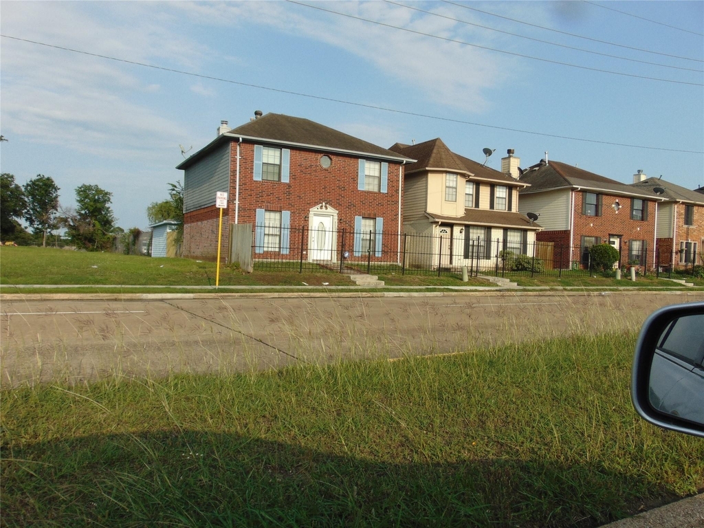 8603 Rustling Leaves Drive - Photo 2
