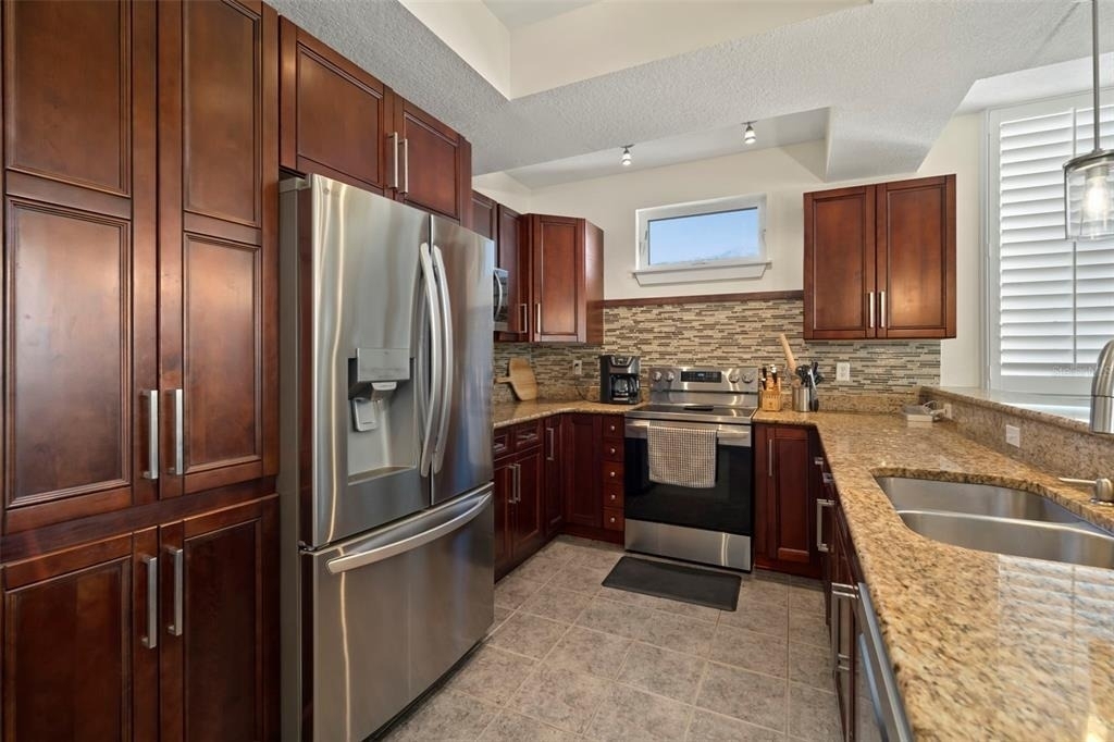 435 S Oregon Avenue - Photo 23