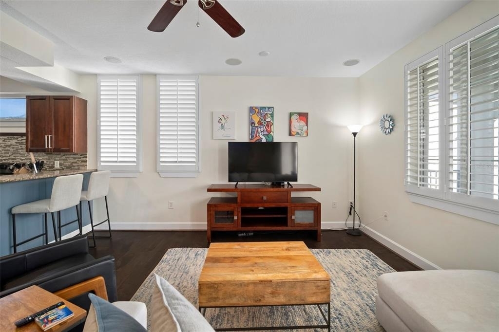 435 S Oregon Avenue - Photo 30