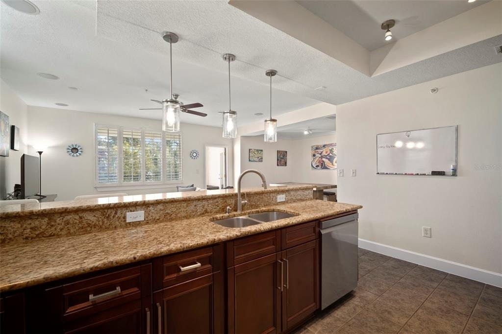 435 S Oregon Avenue - Photo 28