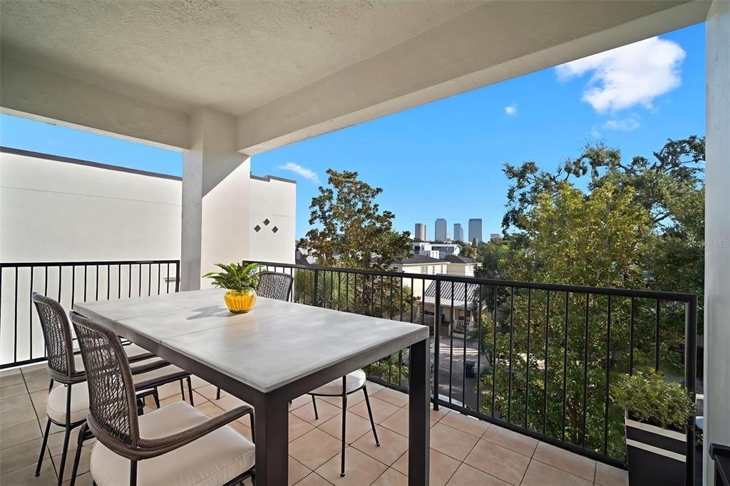 435 S Oregon Avenue - Photo 40