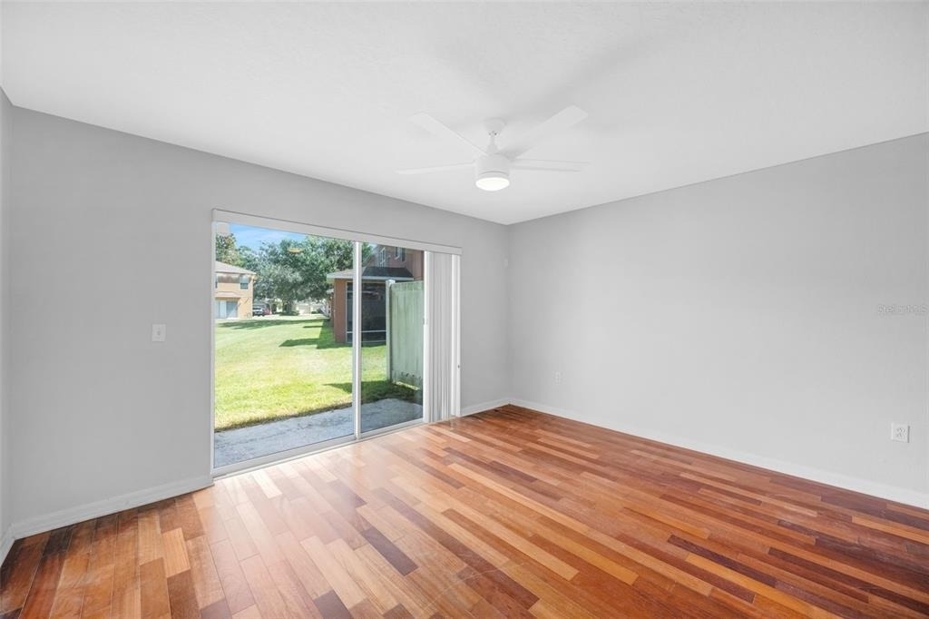 6928 Hawthorne Trace Lane - Photo 18