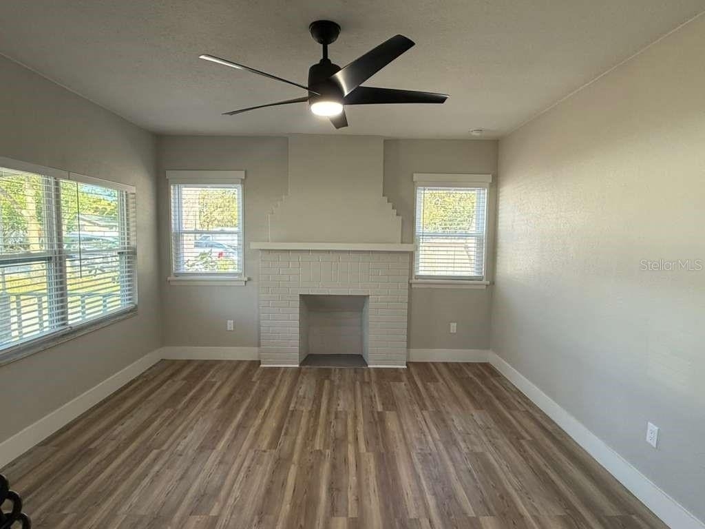 8701 N Willow Avenue - Photo 4