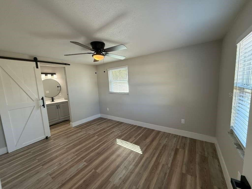 8701 N Willow Avenue - Photo 5