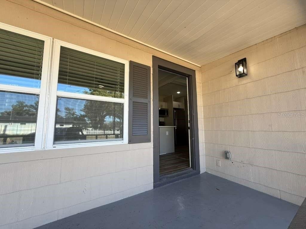 8701 N Willow Avenue - Photo 1