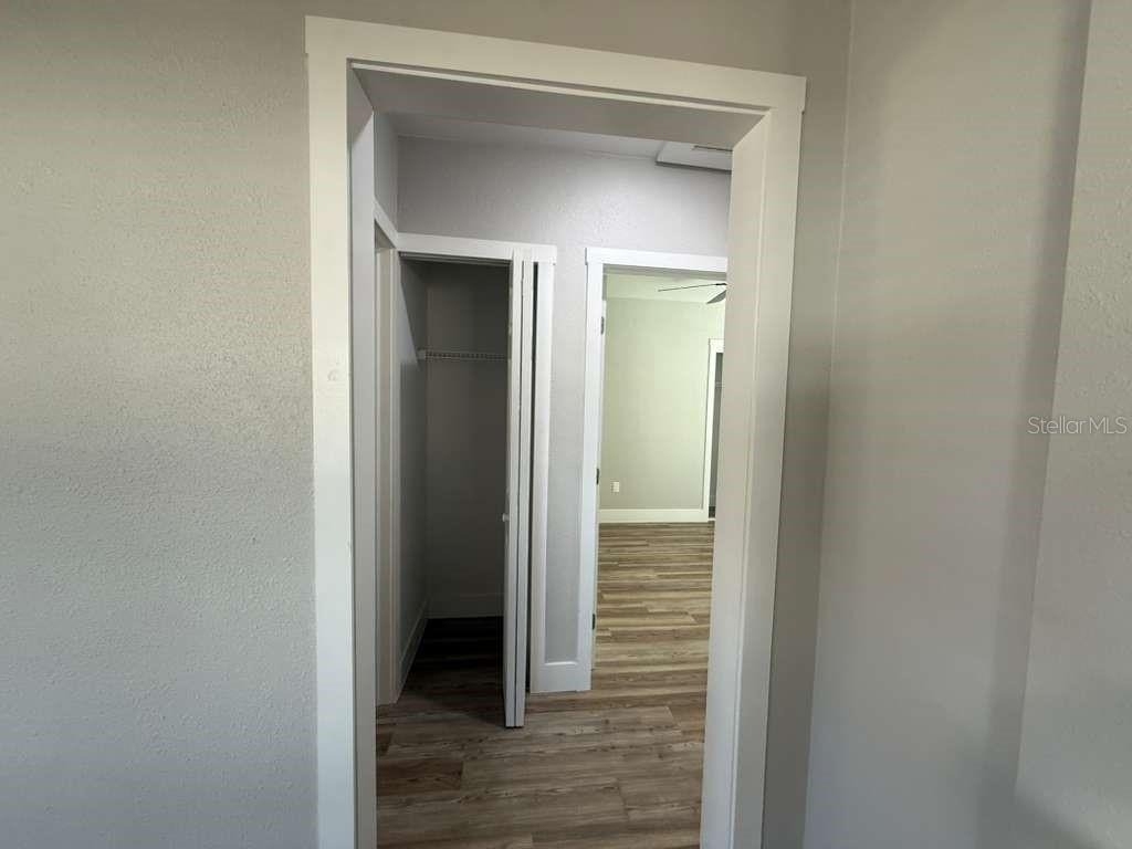 8701 N Willow Avenue - Photo 7