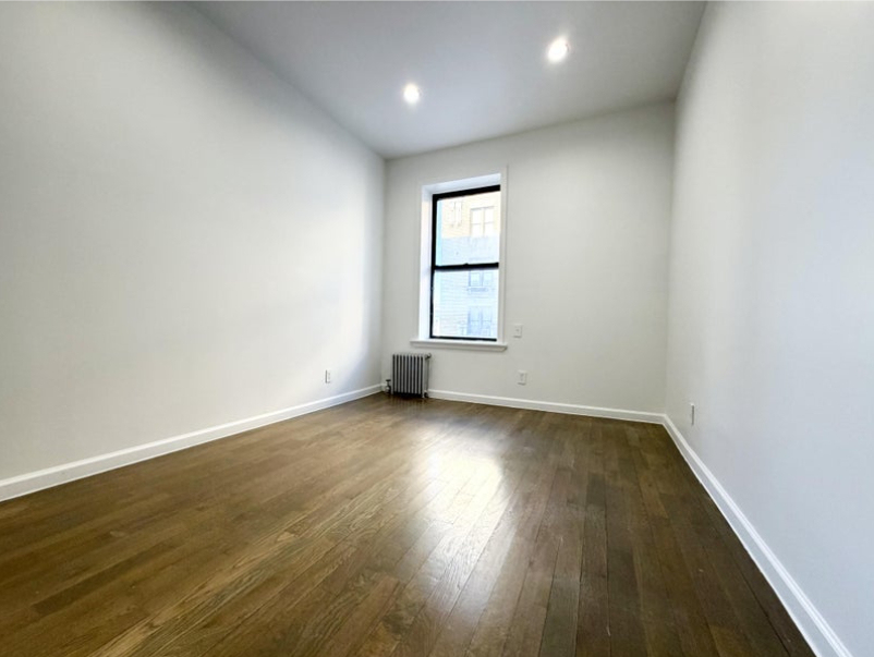 660 West 180th Street - Photo 8