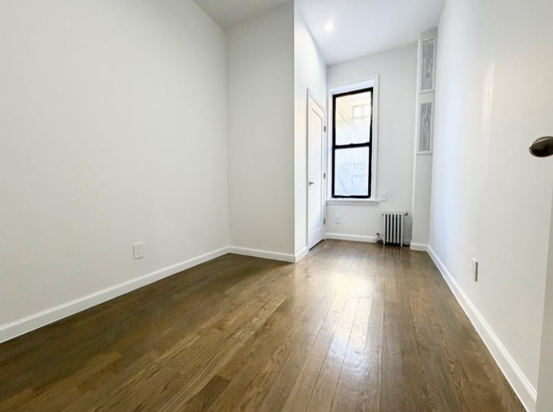 660 West 180th Street - Photo 7