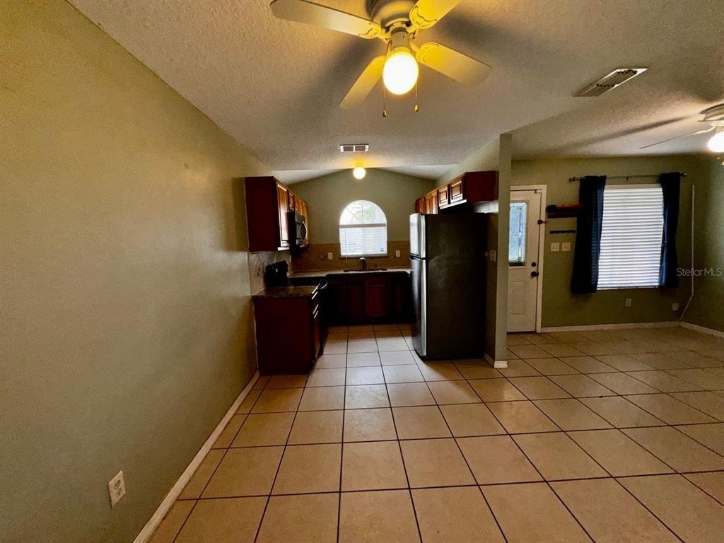 6741 Magnolia Pointe Circle - Photo 2