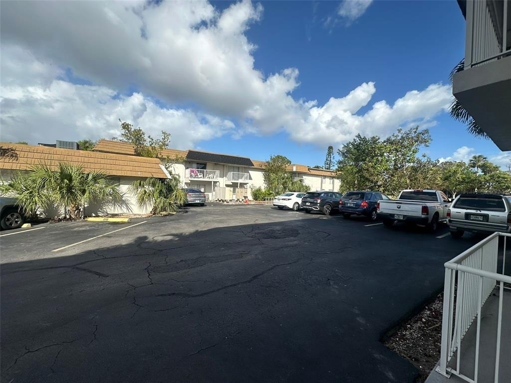 1830 Maravilla Avenue - Photo 6