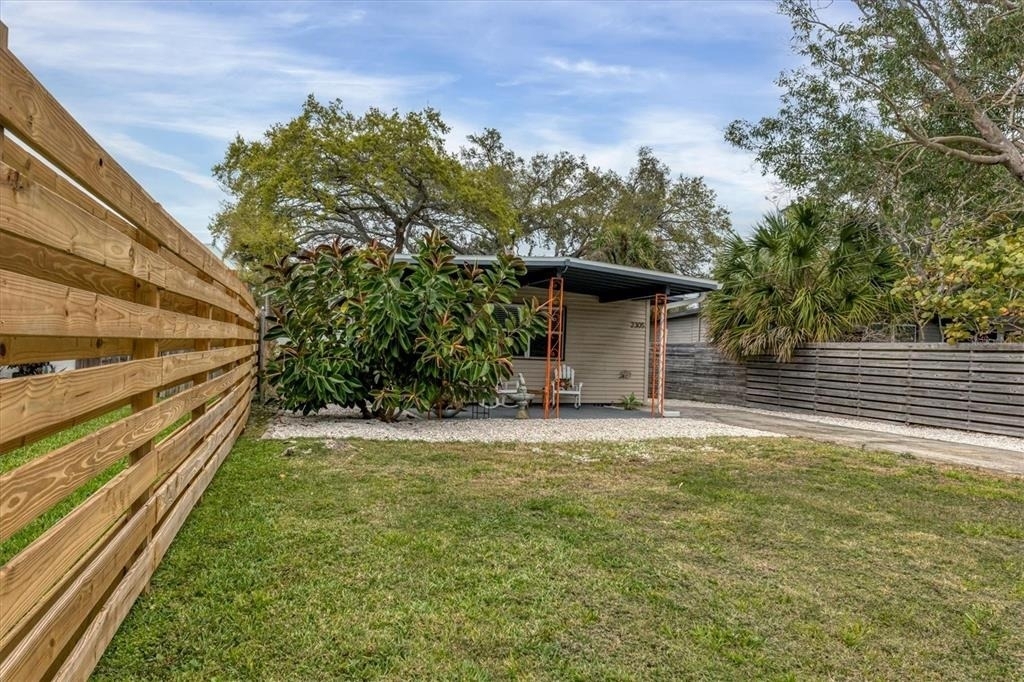 2305 Novus Street - Photo 1