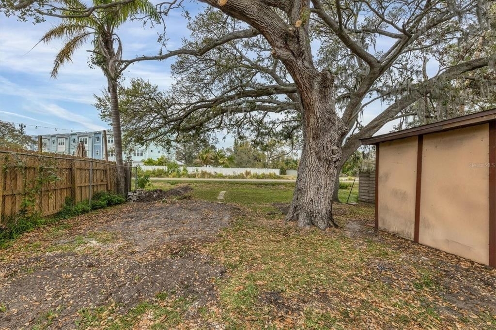 2305 Novus Street - Photo 21