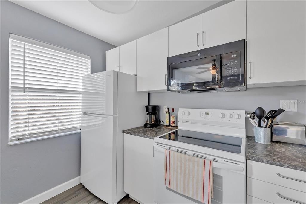 2305 Novus Street - Photo 18