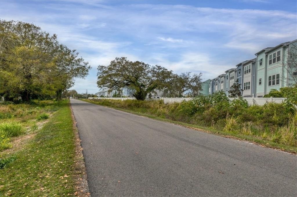 2305 Novus Street - Photo 23