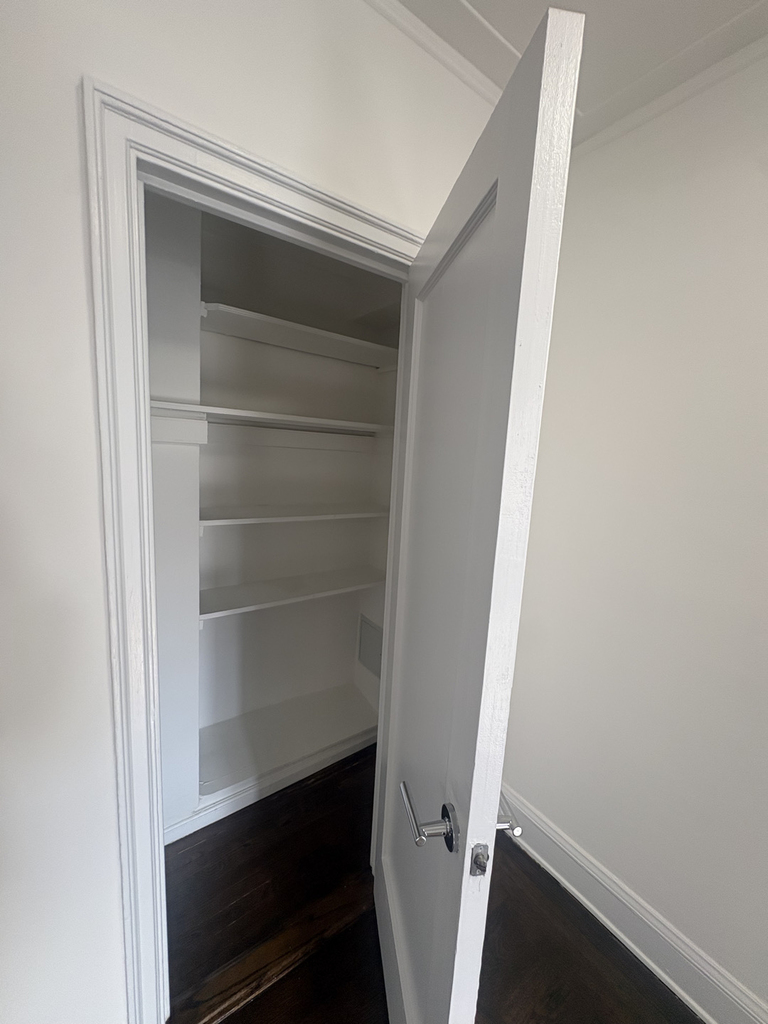 East 38th Street - Photo 4