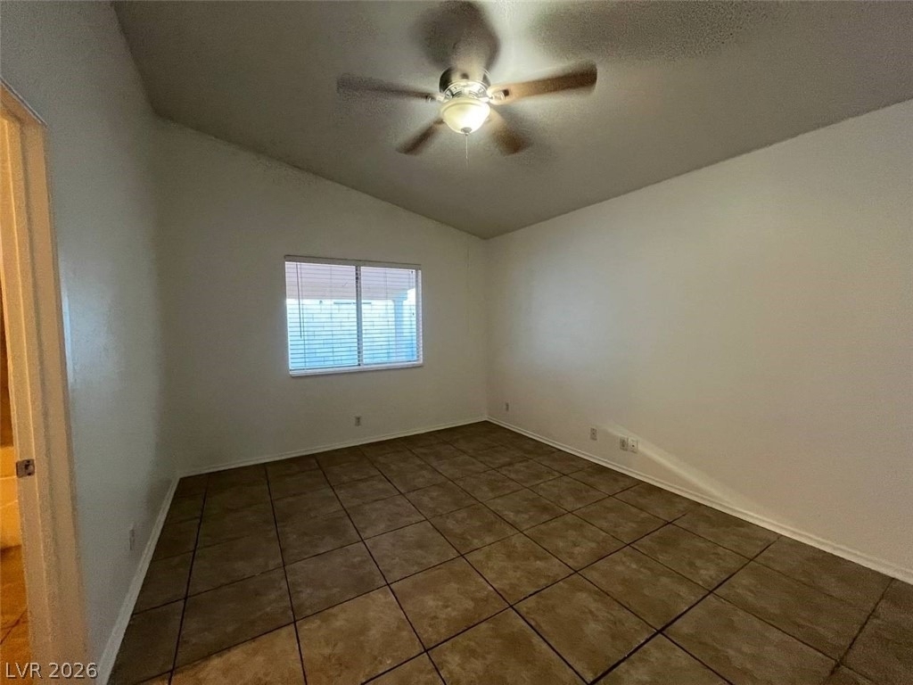 3657 Lucky Horseshoe Court - Photo 4