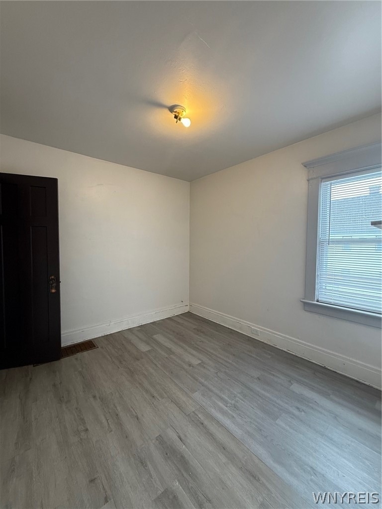 61 Baxter Street - Photo 2