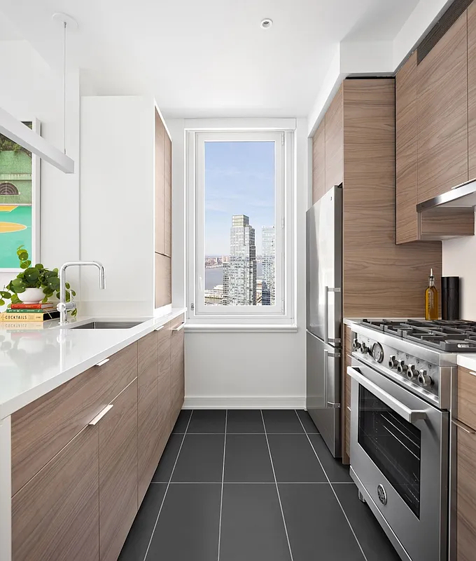 38th St in Hudson Yards - Photo 1