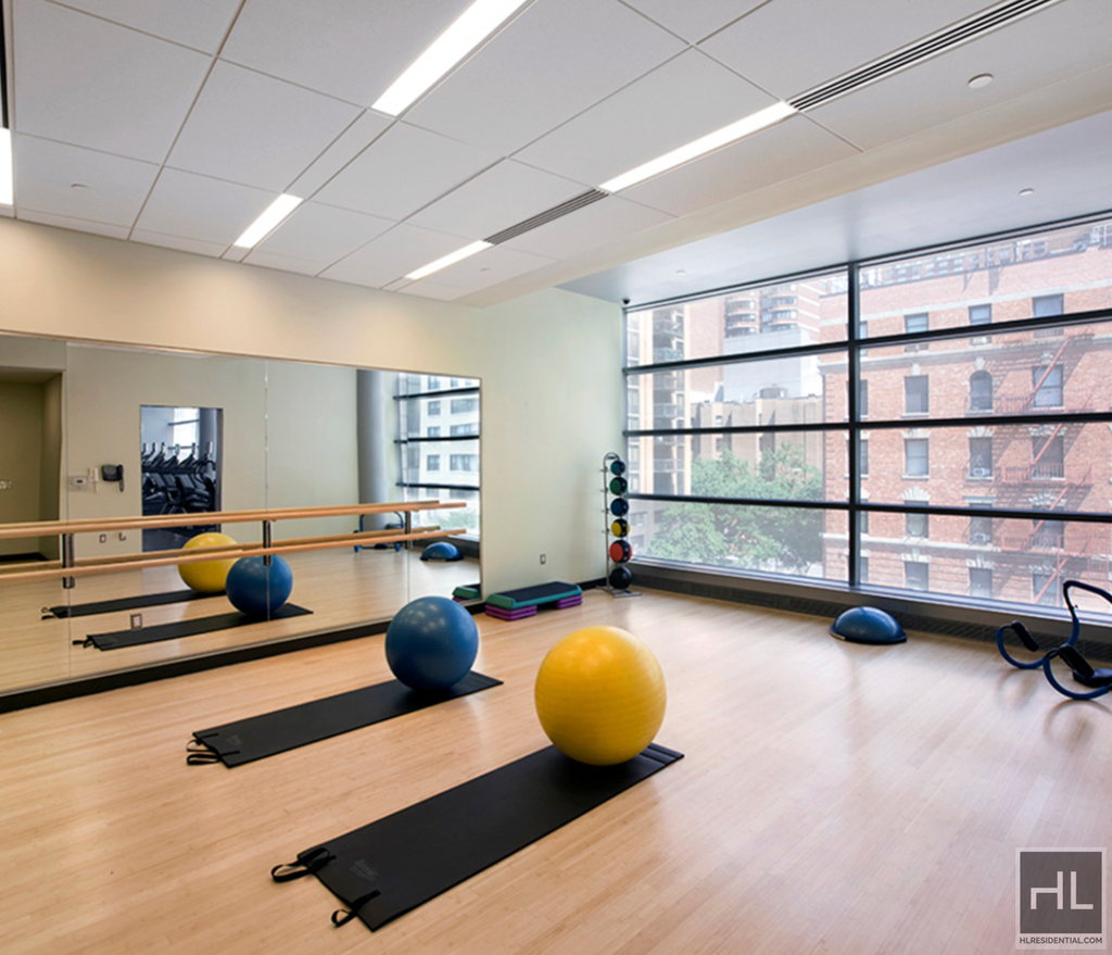 West 67th Street - Photo 3