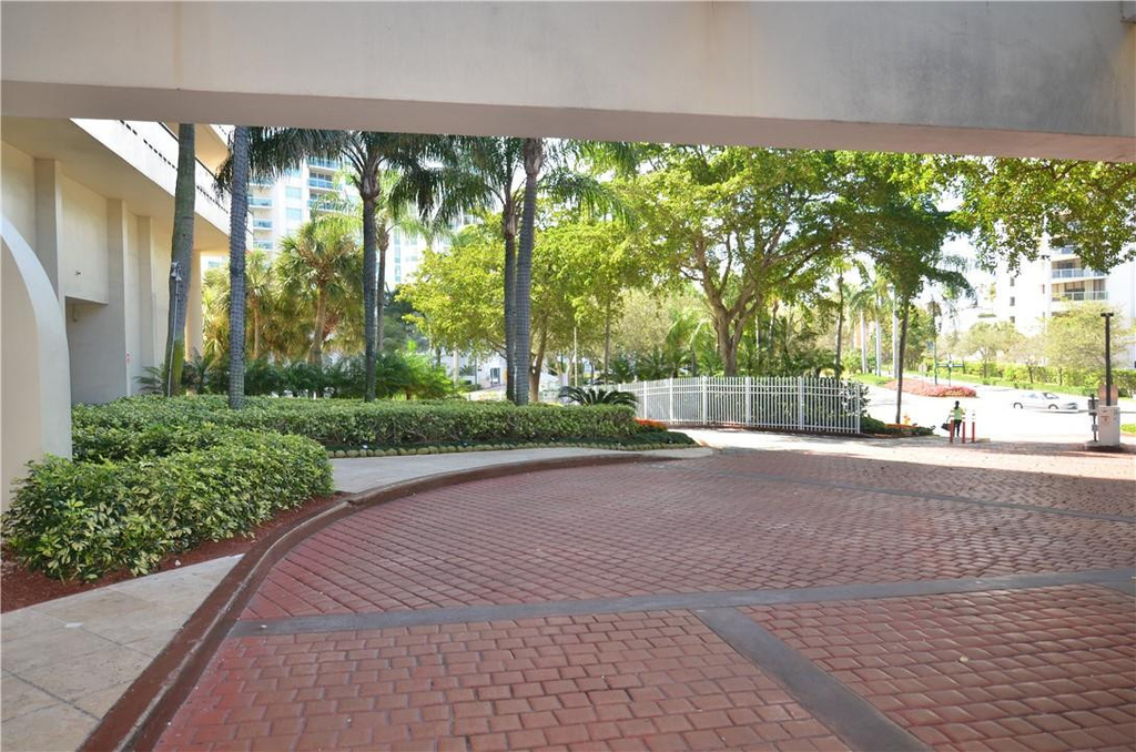 19355 Turnberry Way - Photo 35