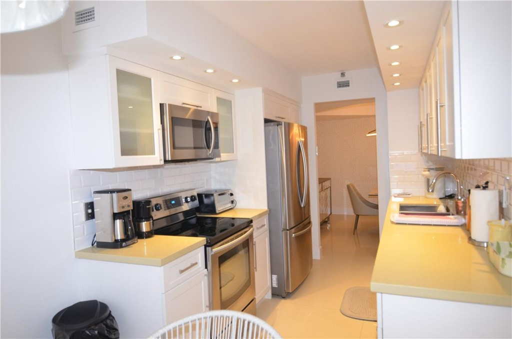 19355 Turnberry Way - Photo 6