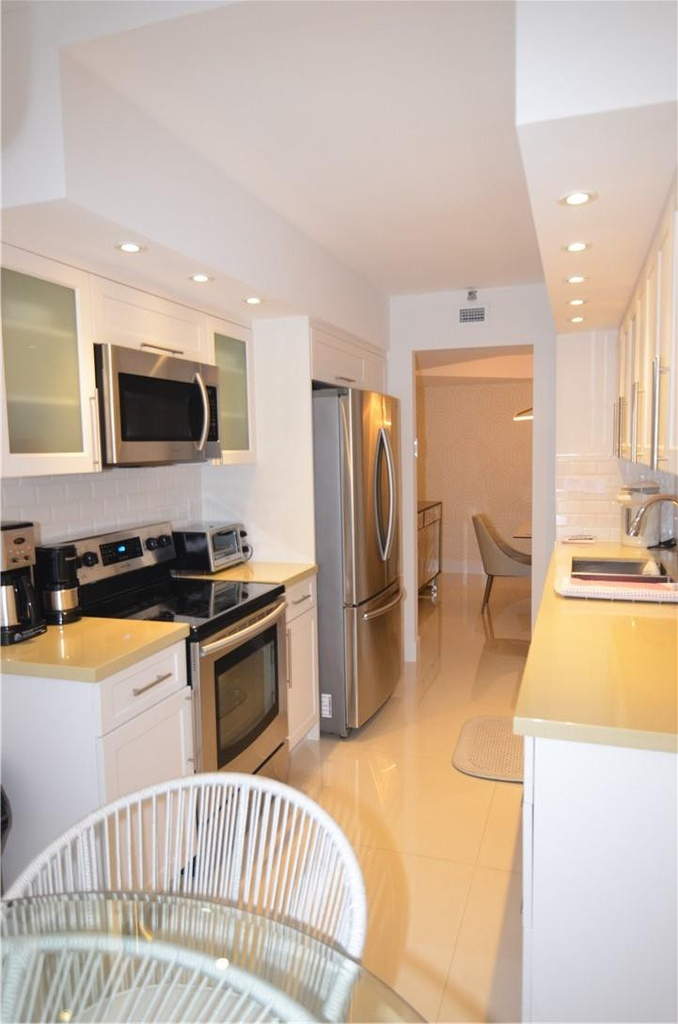 19355 Turnberry Way - Photo 7