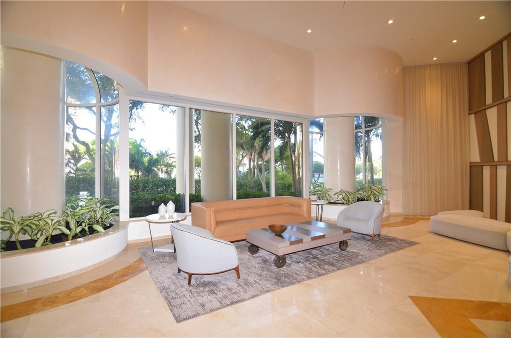 19355 Turnberry Way - Photo 32