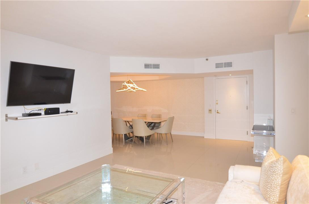 19355 Turnberry Way - Photo 3