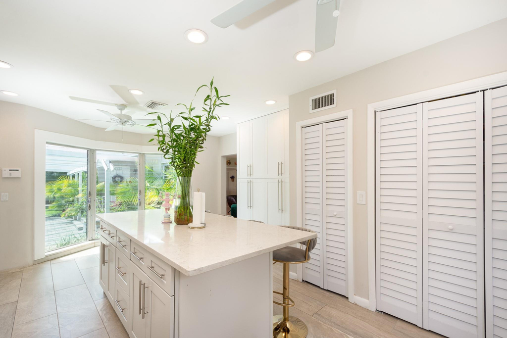 2337 Sw 27th Avenue - Photo 9