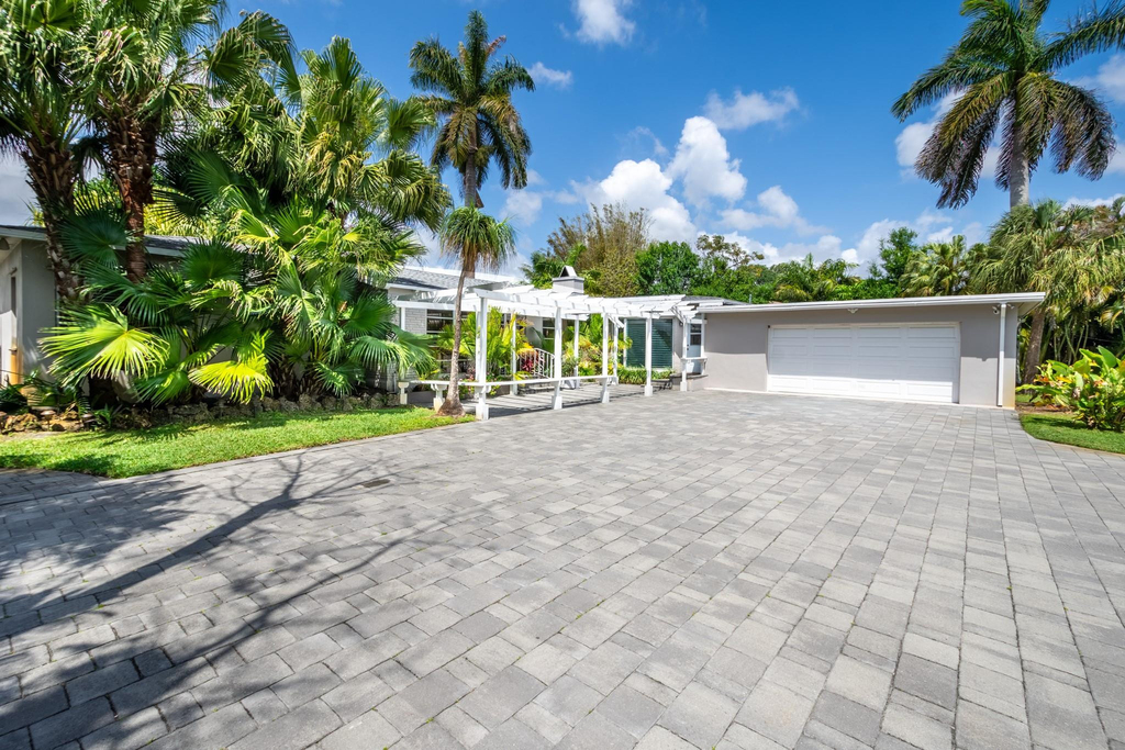 2337 Sw 27th Avenue - Photo 2