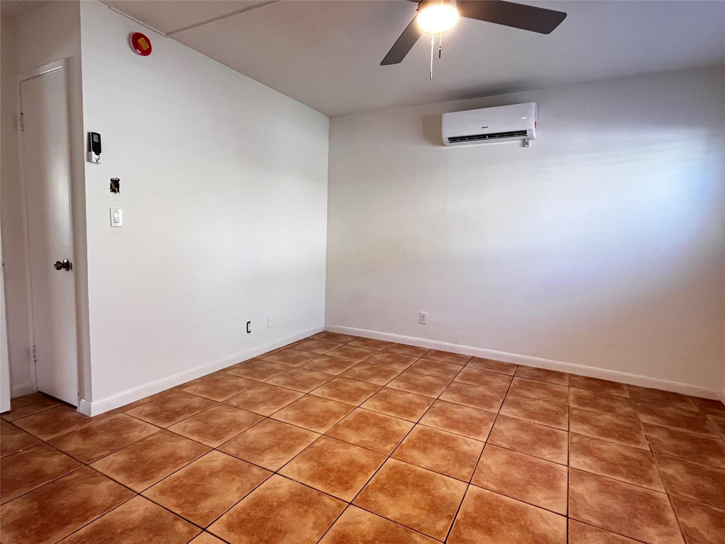 1440 Miami Road - Photo 13