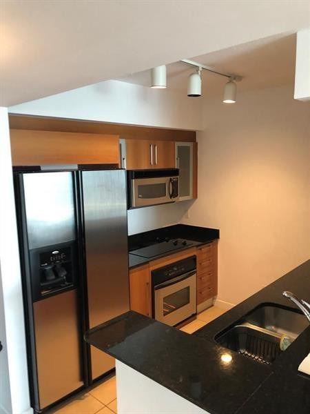 325 S Biscayne Boulevard - Photo 2