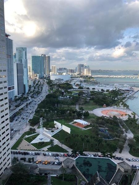 325 S Biscayne Boulevard - Photo 9