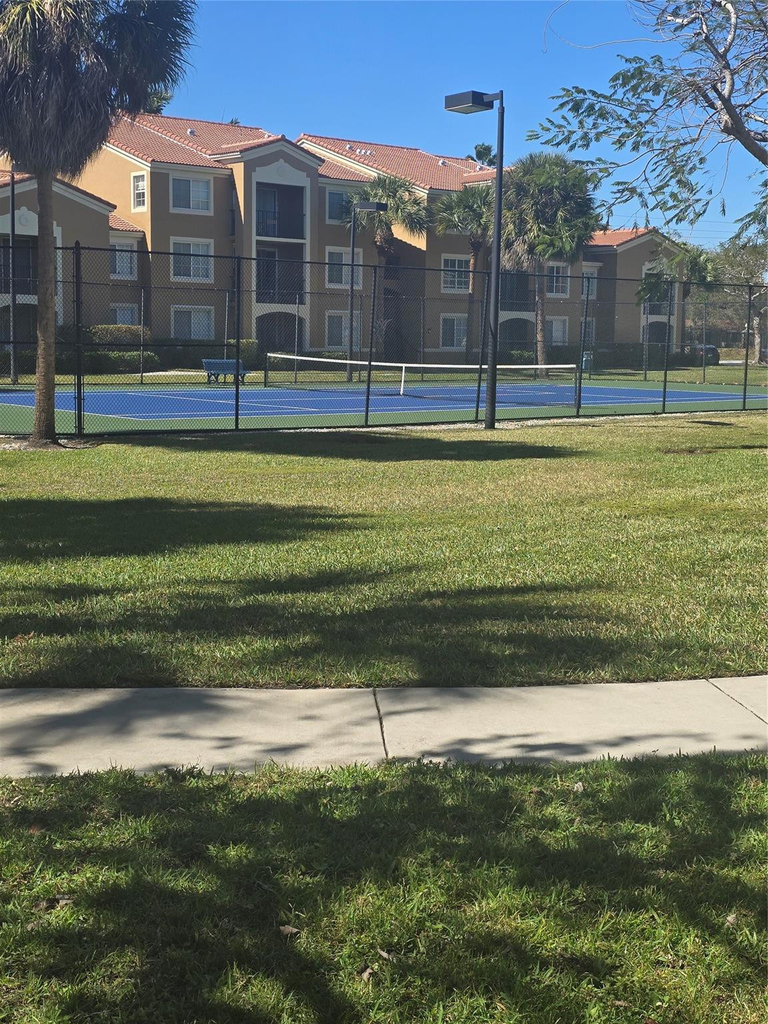 7970 N Nob Hill Road - Photo 21